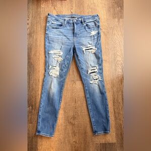 AE American Eagle Next Level Distressed Women's Jeans Size 12S